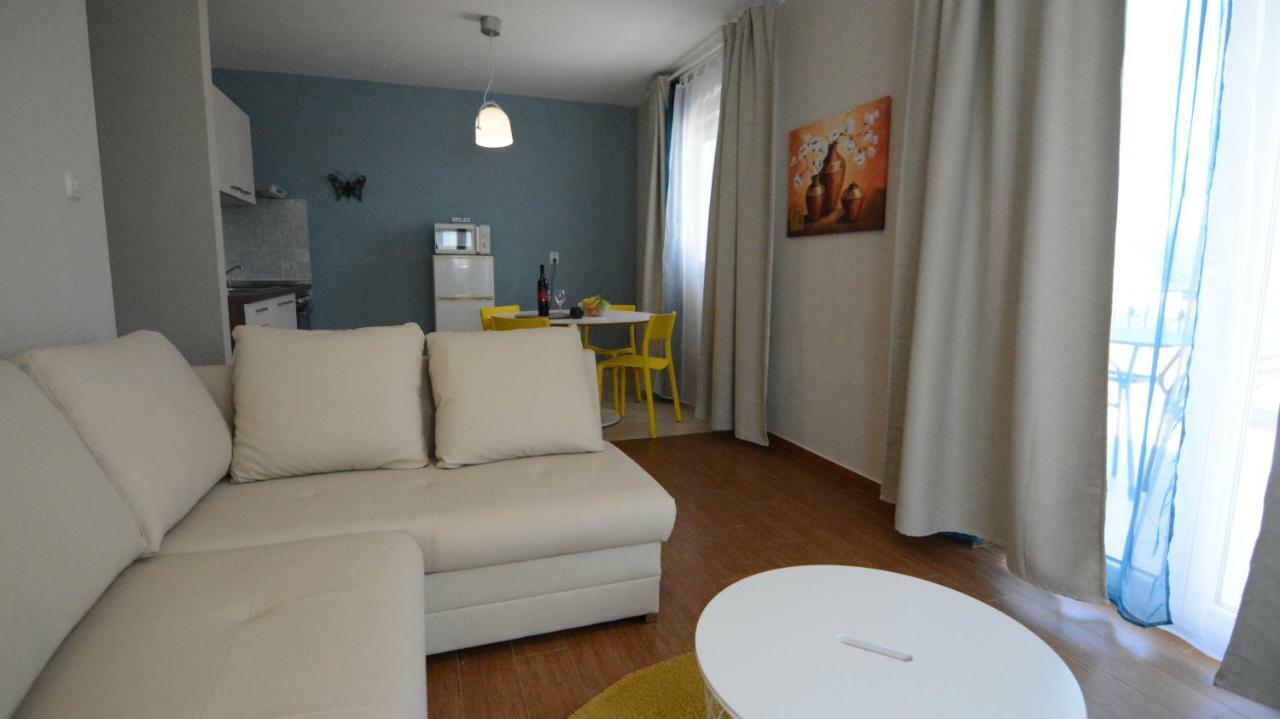 Apartments Sanjin Корнич Экстерьер фото